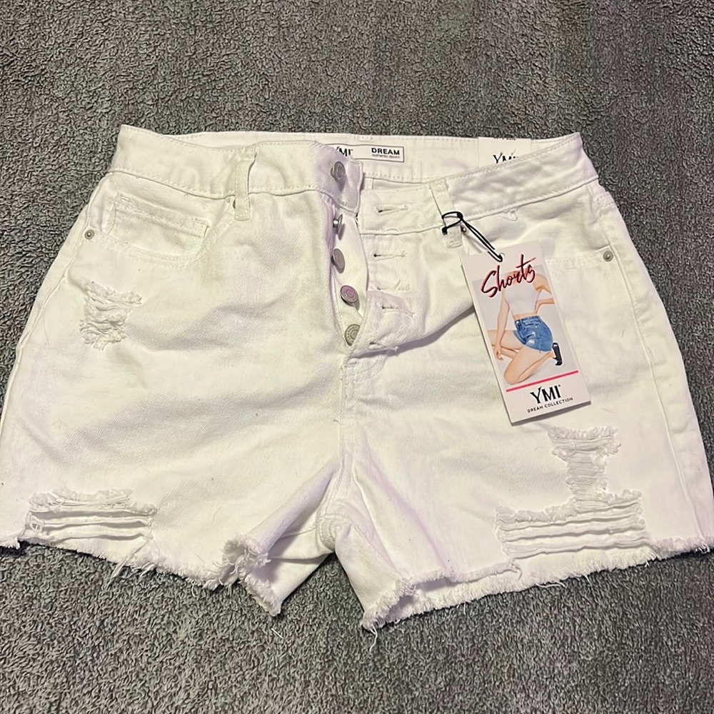 White shorts size 9/29
